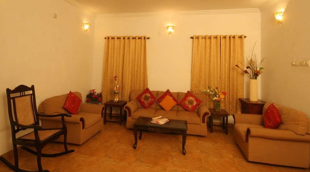 White Square Nirvana, Parra Mapusa Exterior photo