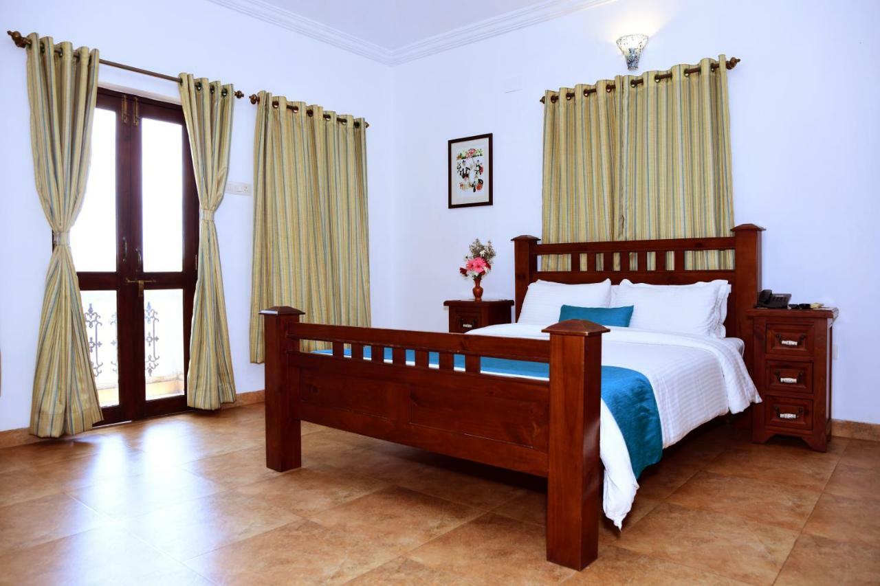 White Square Nirvana, Parra Mapusa Exterior photo